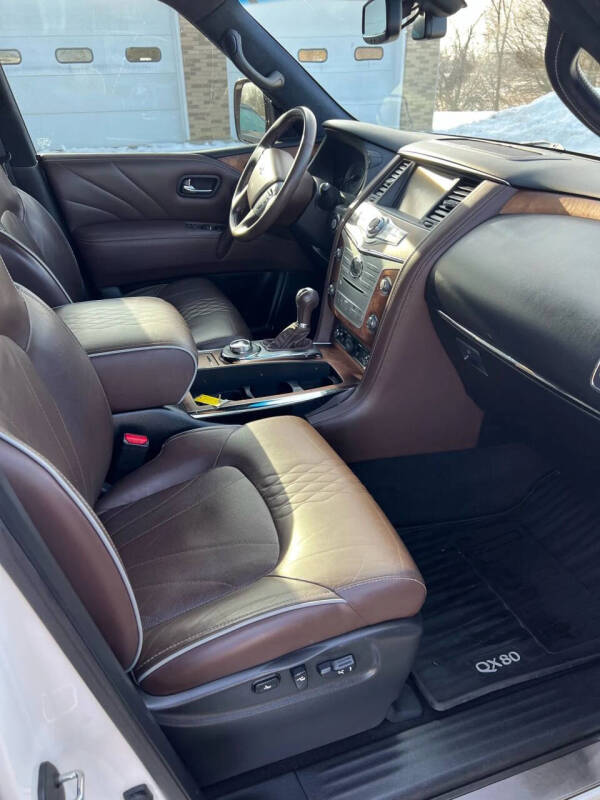 2015 Infiniti QX80