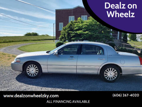 2003 Lincoln Town Car for sale at Dealz on Wheelz in Ewing KY
