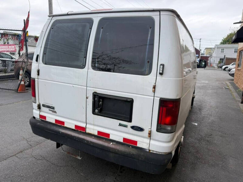 2013 Ford E-Series E-150