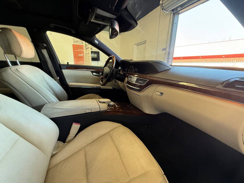 2012 Mercedes-Benz S-Class S 550