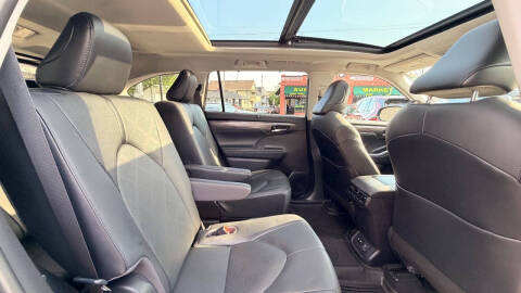 2020 Toyota Highlander Platinum