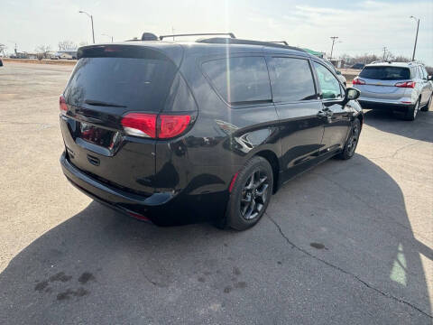 2018 Chrysler Pacifica for sale at Hill Motors in Ortonville MN