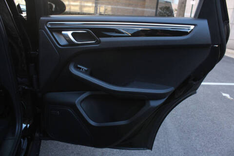 2016 Porsche Macan S