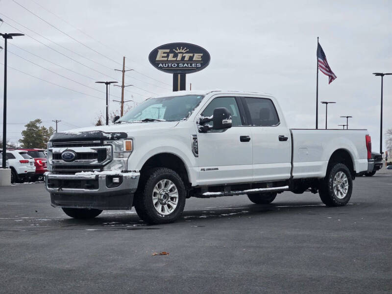 2022 Ford F-350 Super Duty XLT's photo