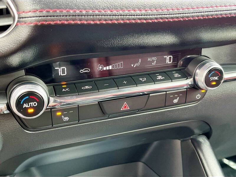 2025 Mazda Mazda3 Hatchback 2.5 S Carbon Edition