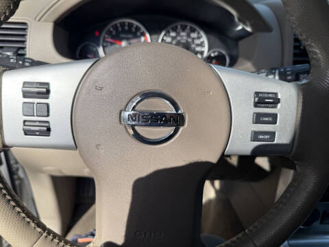 2011 Nissan Pathfinder SV