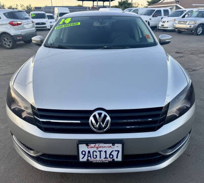 2014 Volkswagen Passat 1.8T Wolfsburg Edition PZEV