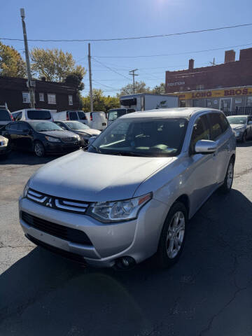 2014 Mitsubishi Outlander SE