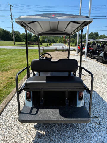 2021 E-Z-GO RXV ELiTE