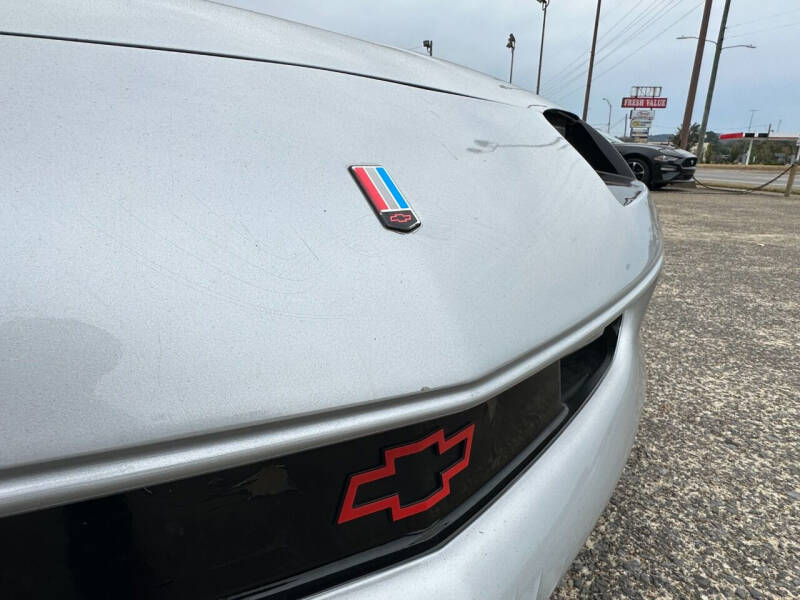 1996 Chevrolet Camaro null photo 9