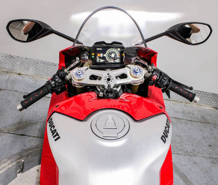 2020 Ducati Panigale V4 R