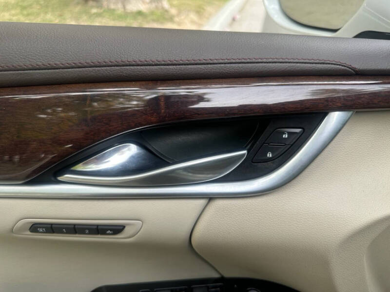 2017 Cadillac XTS Luxury