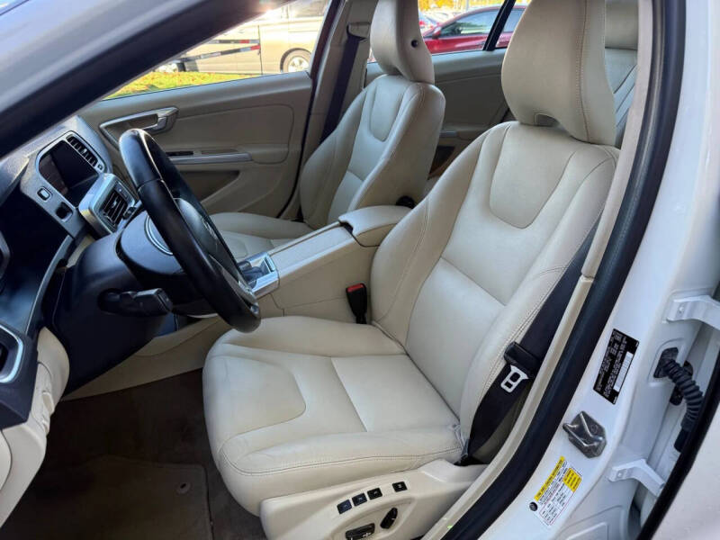 2015 Volvo S60 T5 Drive-E Premier