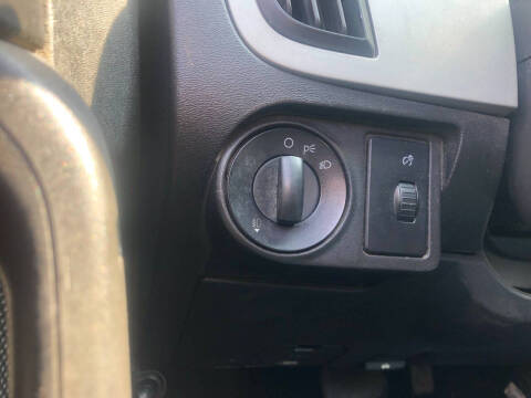 2011 Ford Focus Sport SES