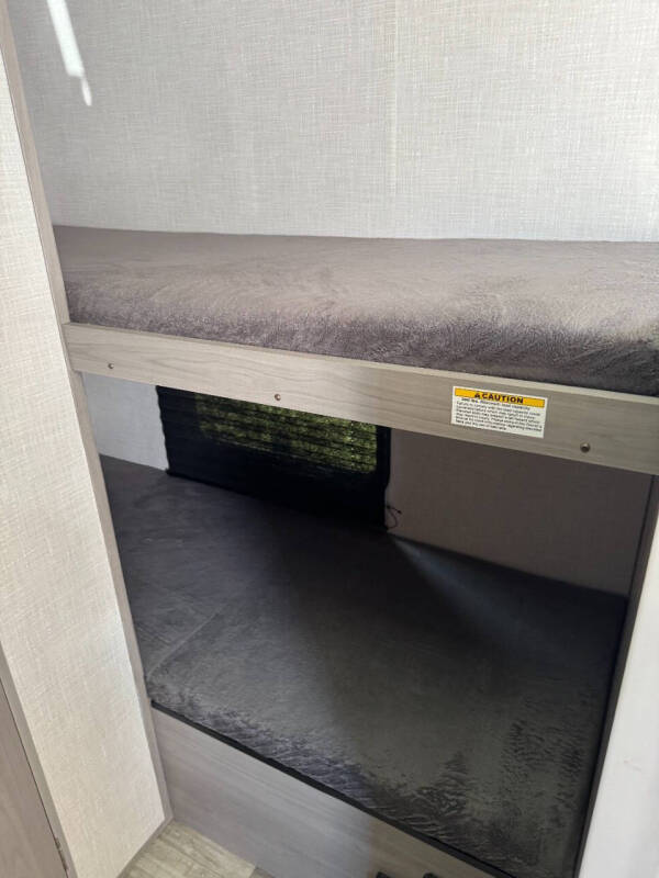 2022 Dutchmen Coleman