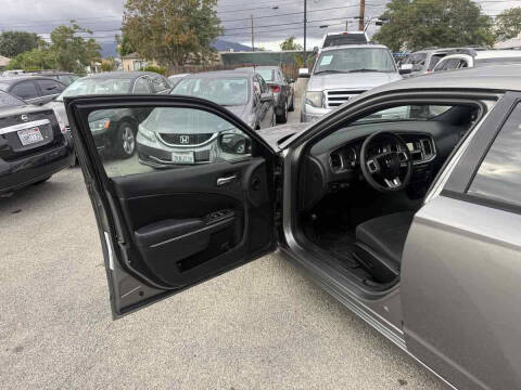 2012 Dodge Charger SE