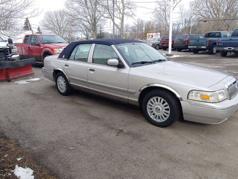 2007 Mercury Grand Marquis for sale at Supreme Auto in North Tonawanda NY