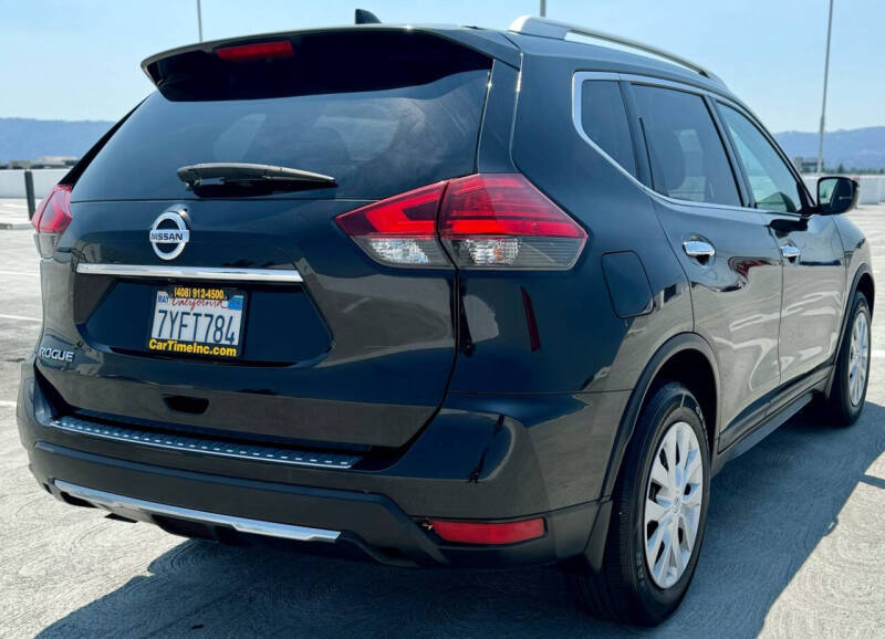 2017 Nissan Rogue S