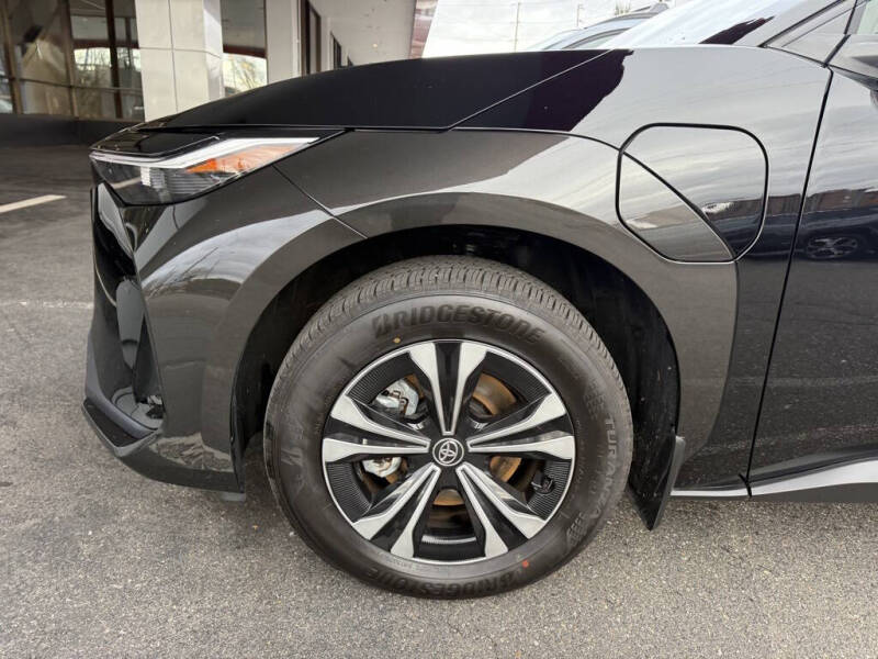 2024 Toyota bZ4X XLE