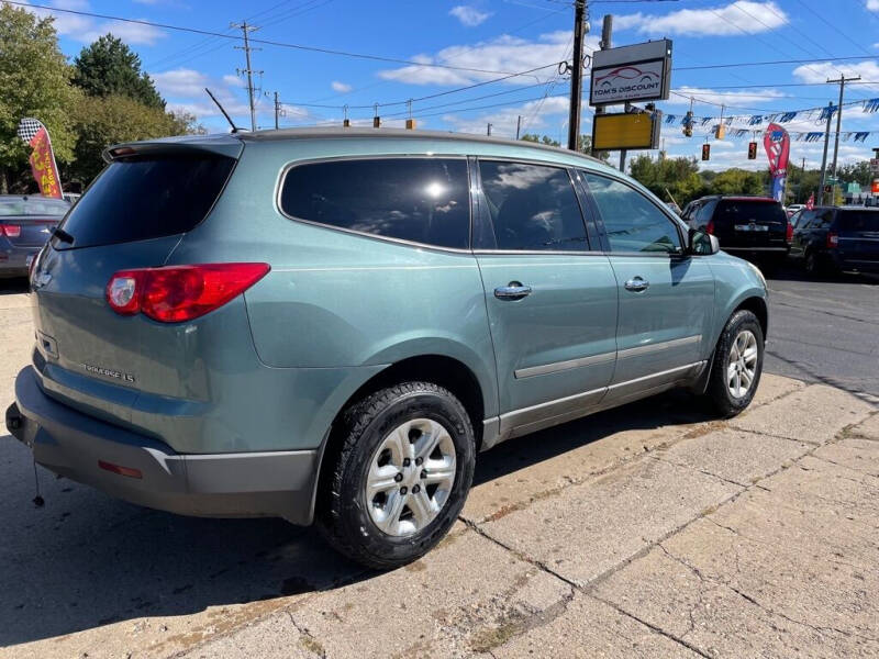 2009 Chevrolet Traverse LS