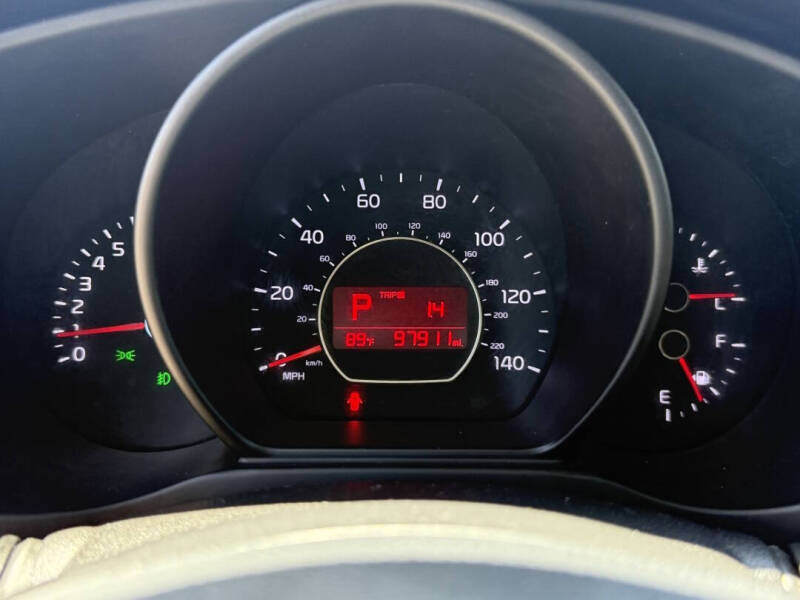 2016 Kia Soul +