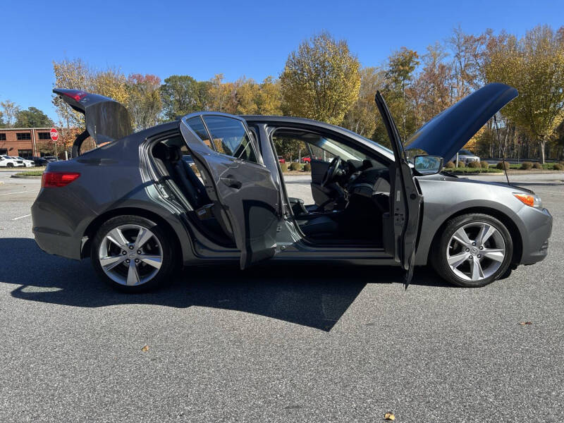 2013 Acura ILX 2.0L w/Tech