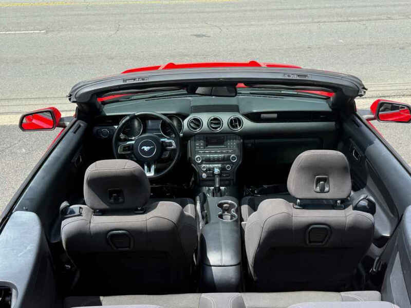 2015 Ford Mustang V6