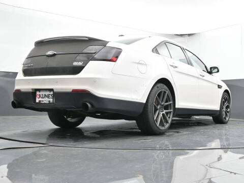 2017 Ford Taurus SHO