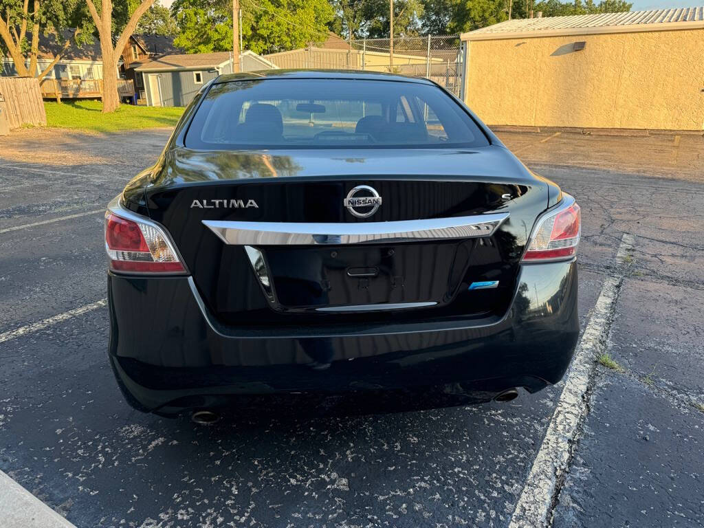 2014 Nissan Altima for sale at Autolink in Kansas City, KS