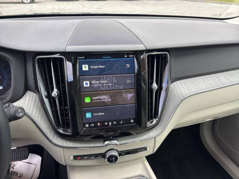 2024 Volvo XC60 B5 Plus Dark Theme