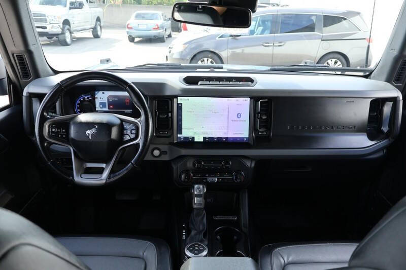 2022 Ford Bronco Everglades Advanced