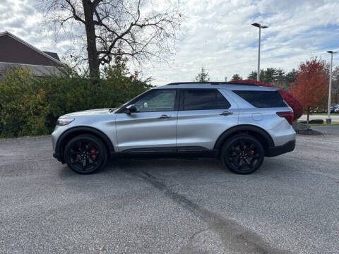 2023 Ford Explorer for sale at Auto Center of Columbus in Columbus OH