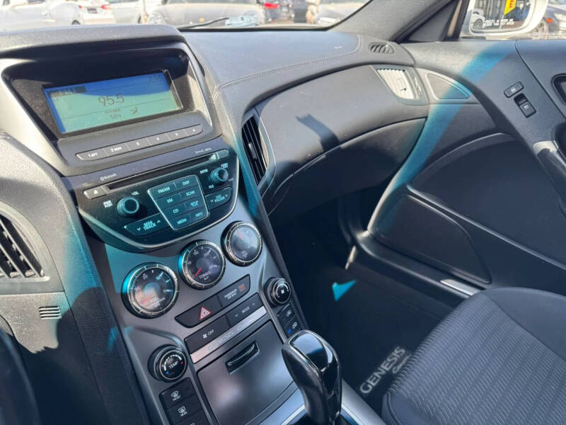 2015 Hyundai Genesis Coupe