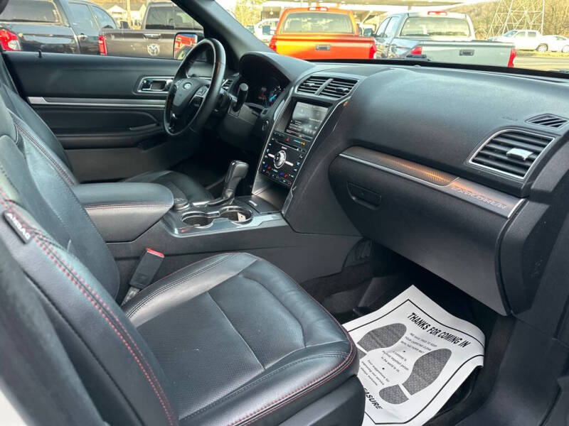 2016 Ford Explorer Sport