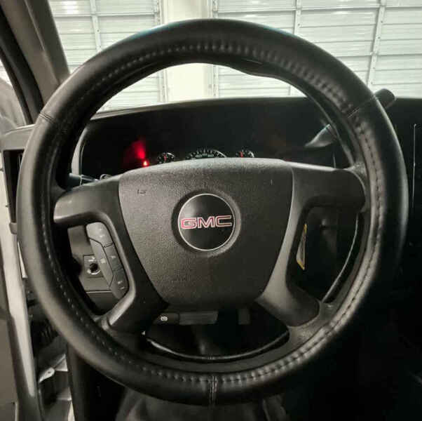 2016 GMC Savana 2500