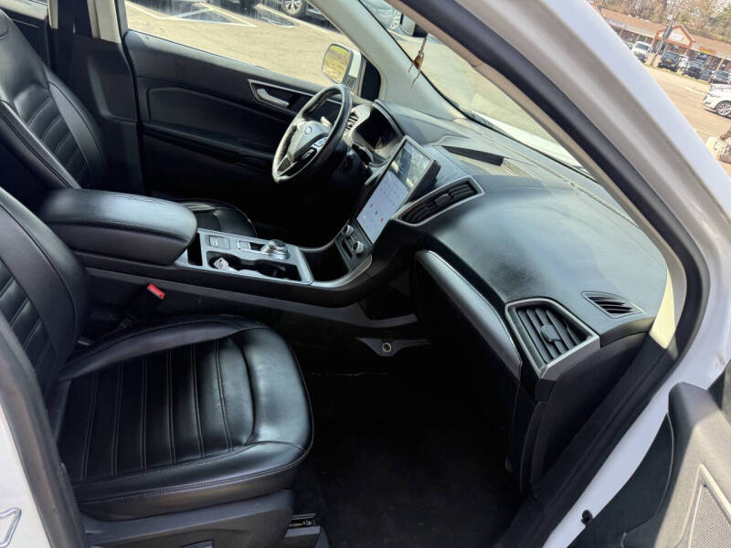 2022 Ford Edge SEL