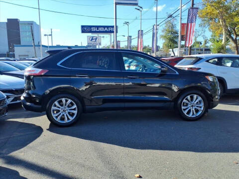 2024 Ford Edge Titanium