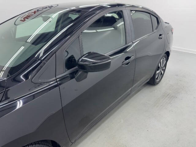 2020 Nissan Versa SR