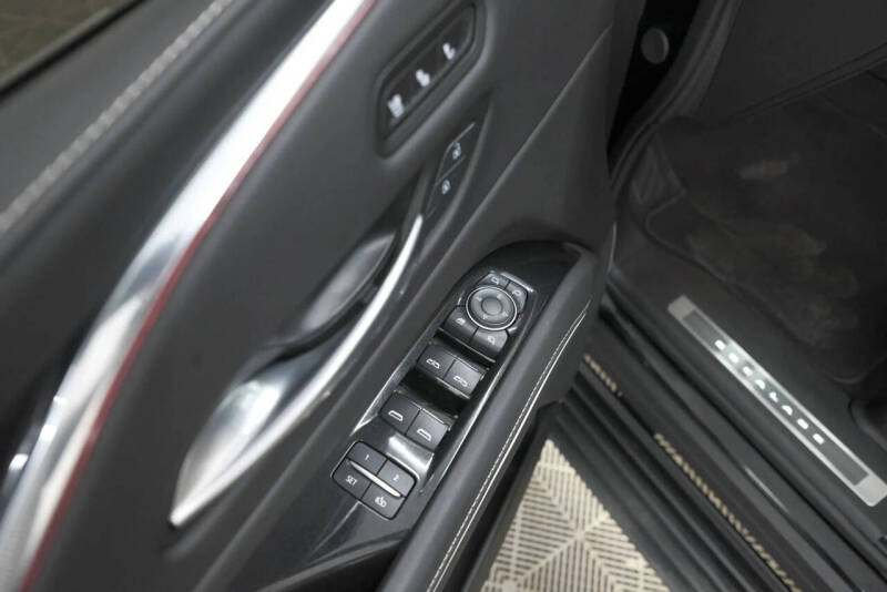 2023 Cadillac Escalade-V ESV