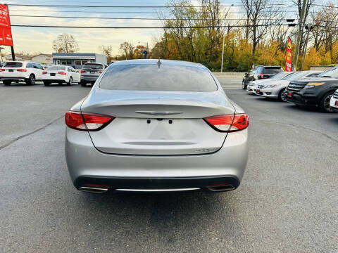 2015 Chrysler 200 C