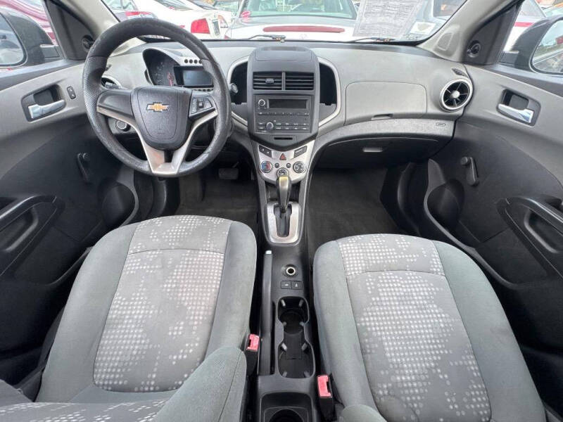 2014 Chevrolet Sonic LS Auto