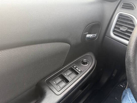 2013 Dodge Avenger SE