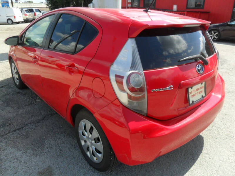 2013 Toyota Prius c Four