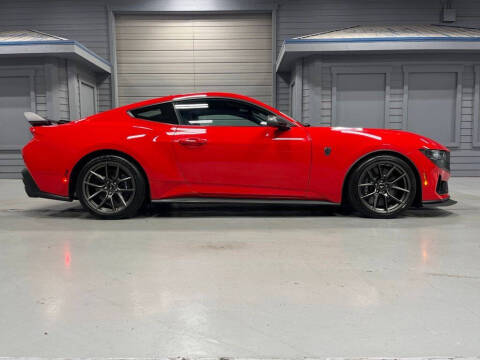 2025 Ford Mustang Dark Horse