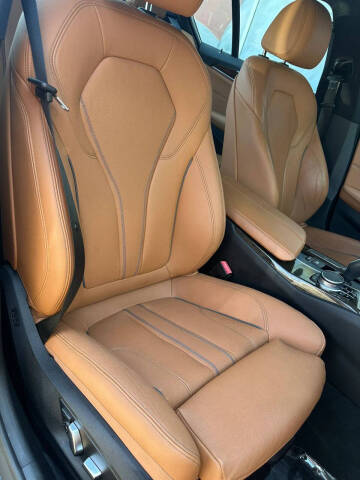 2018 BMW 5 Series 540i