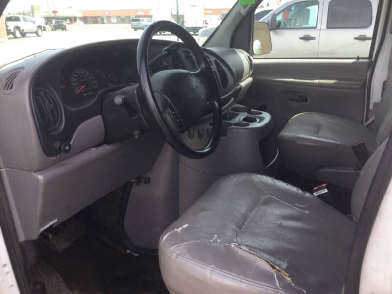 2001 Ford E-Series E-250