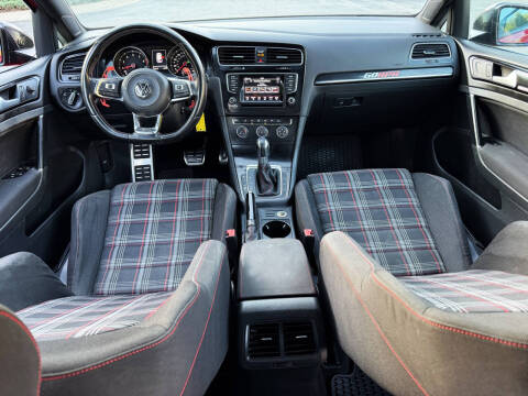 2015 Volkswagen Golf GTI S