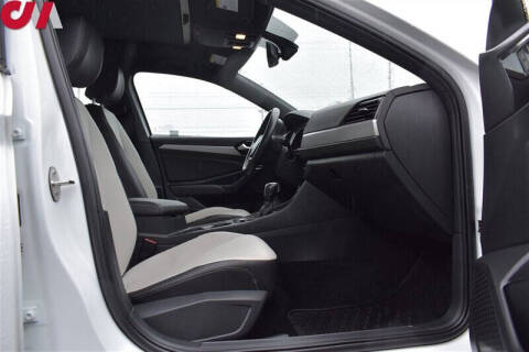 2021 Volkswagen Jetta R-Line