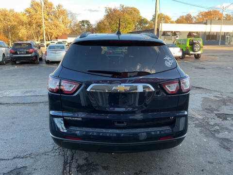2017 Chevrolet Traverse LT
