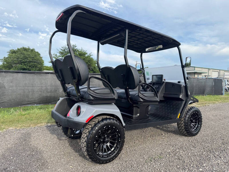 2026 E-Z-GO LIBERTY SUMMIT XT Twin 4.2 Lit